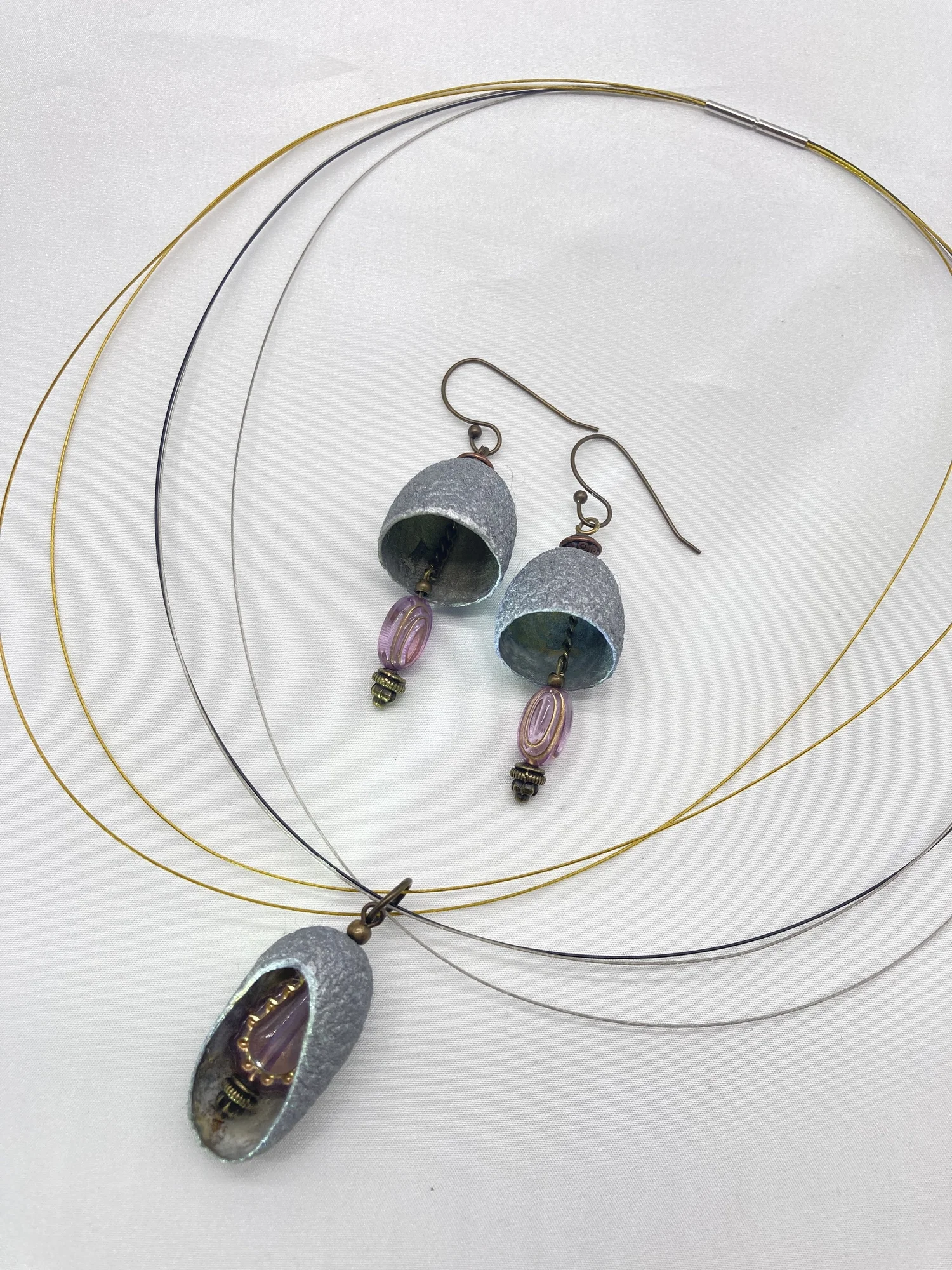 Silver+with+antique+oval+bead+